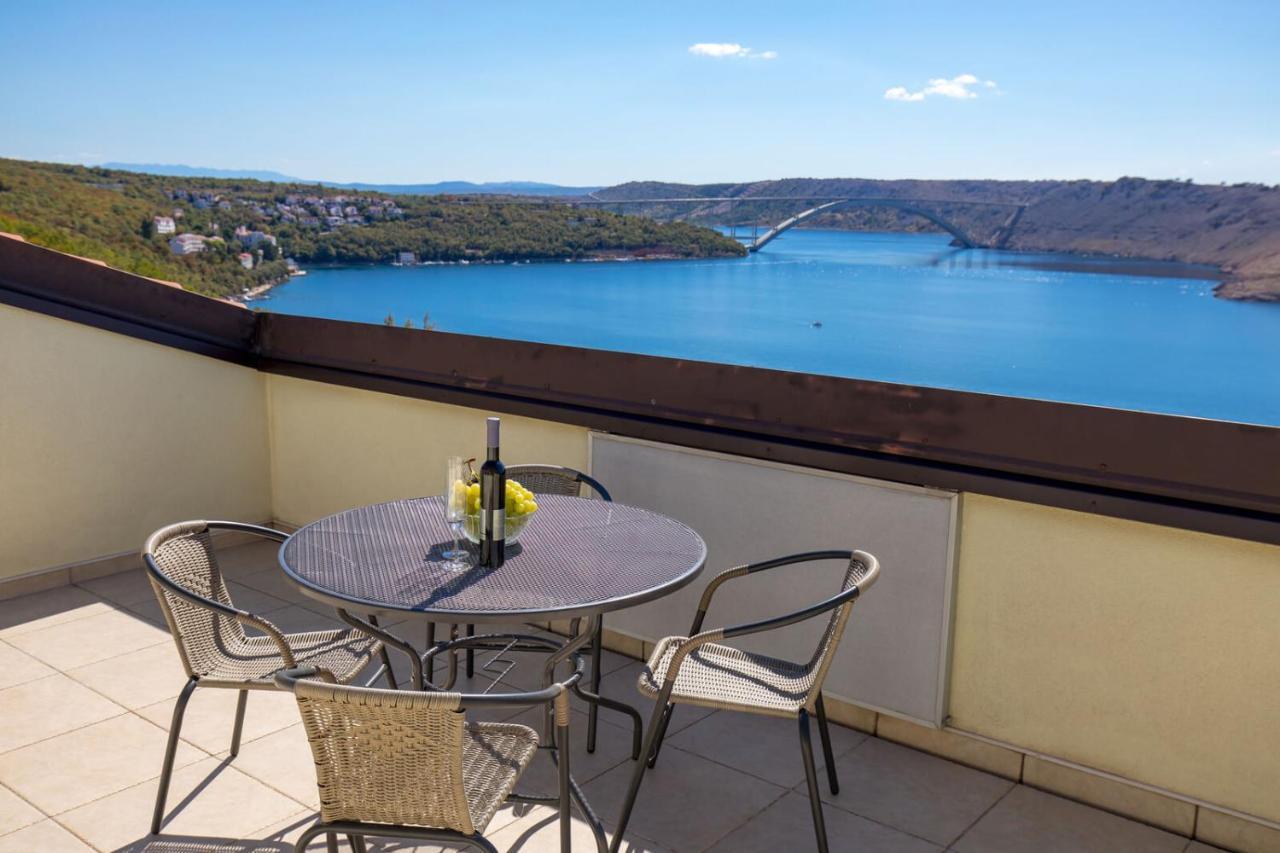 Luxury Villa Ostro With Pool & Krk Bridge View Кралєвиця Екстер'єр фото