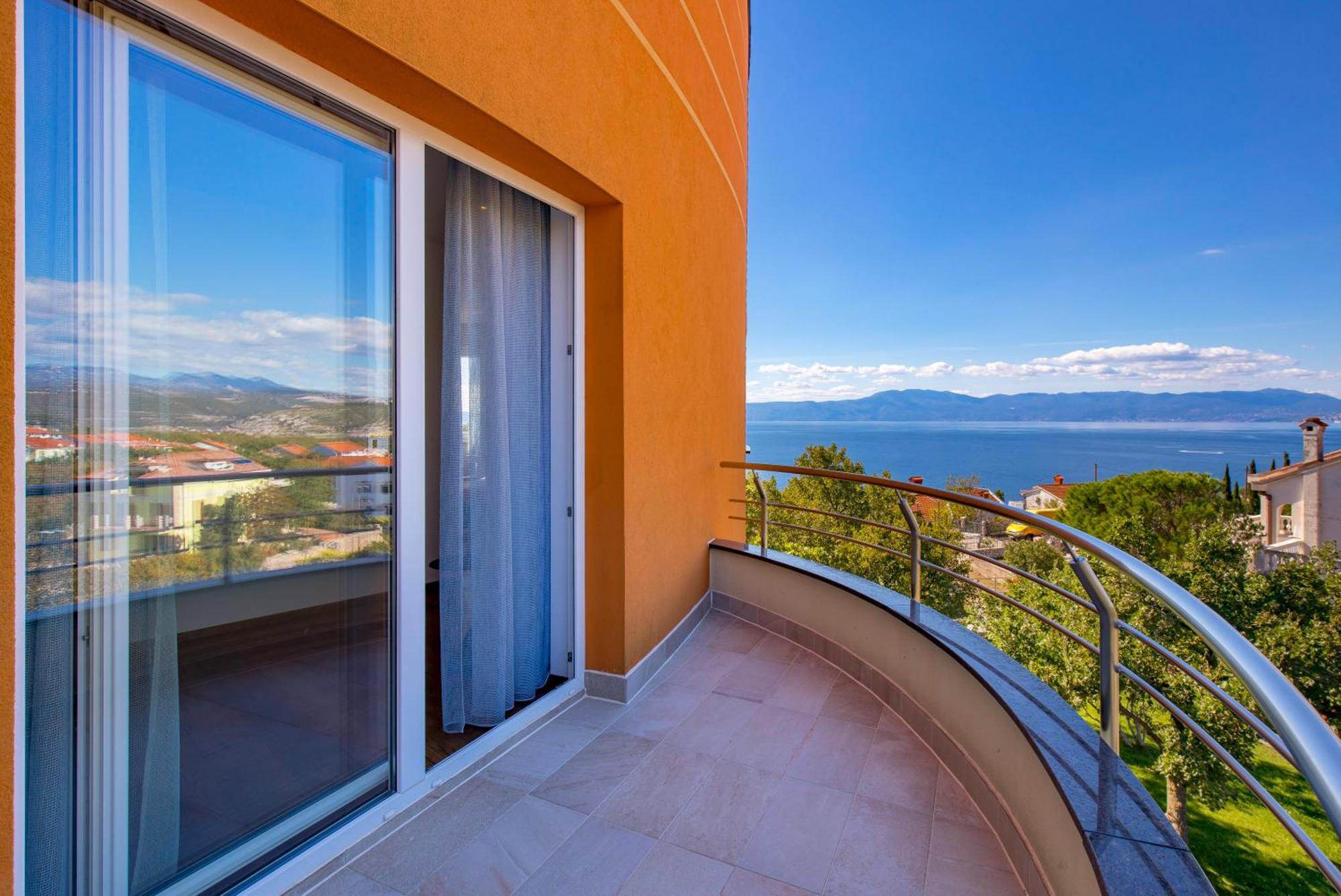 Luxury Villa Ostro With Pool & Krk Bridge View Кралєвиця Екстер'єр фото