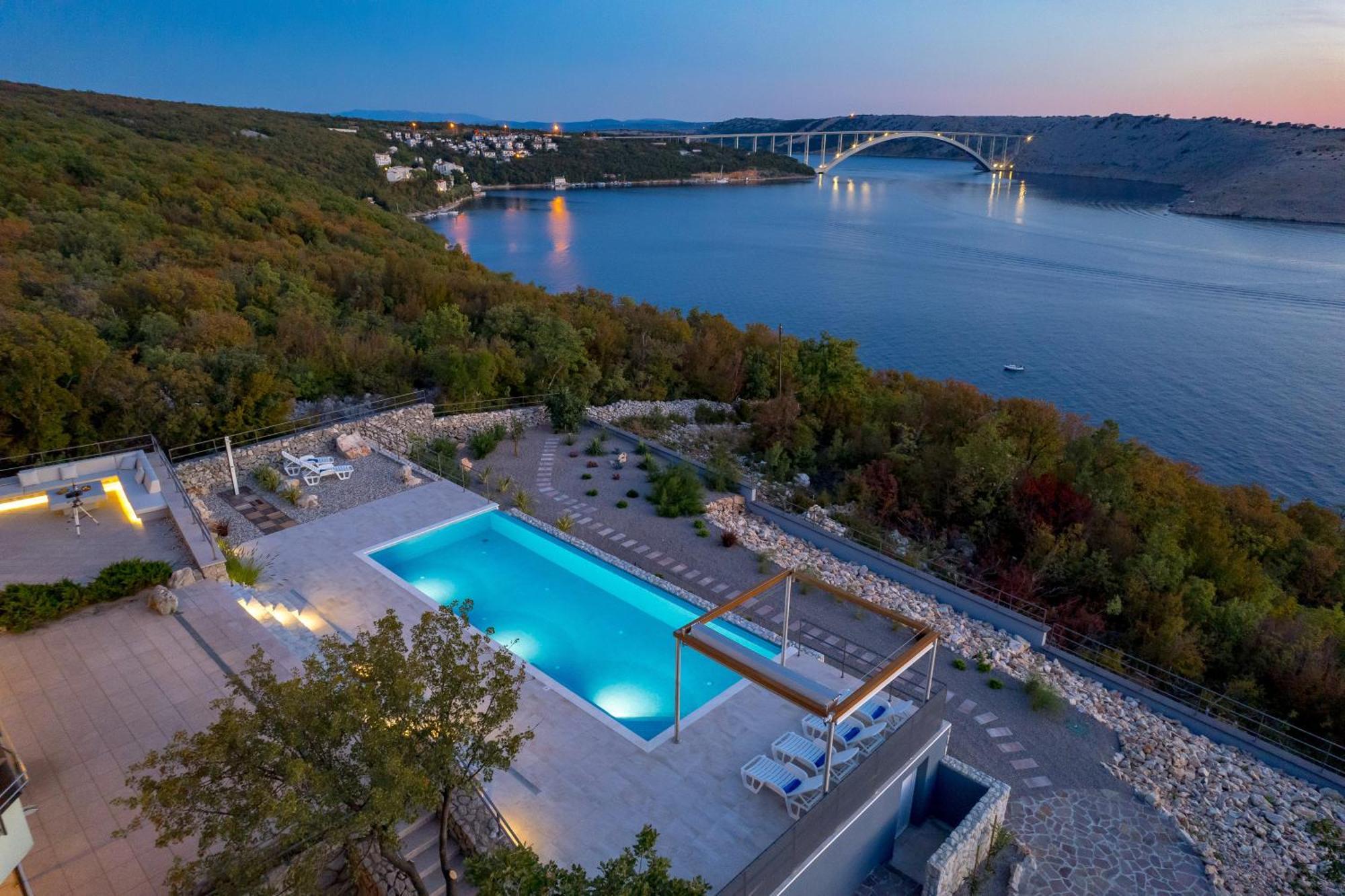 Luxury Villa Ostro With Pool & Krk Bridge View Кралєвиця Екстер'єр фото